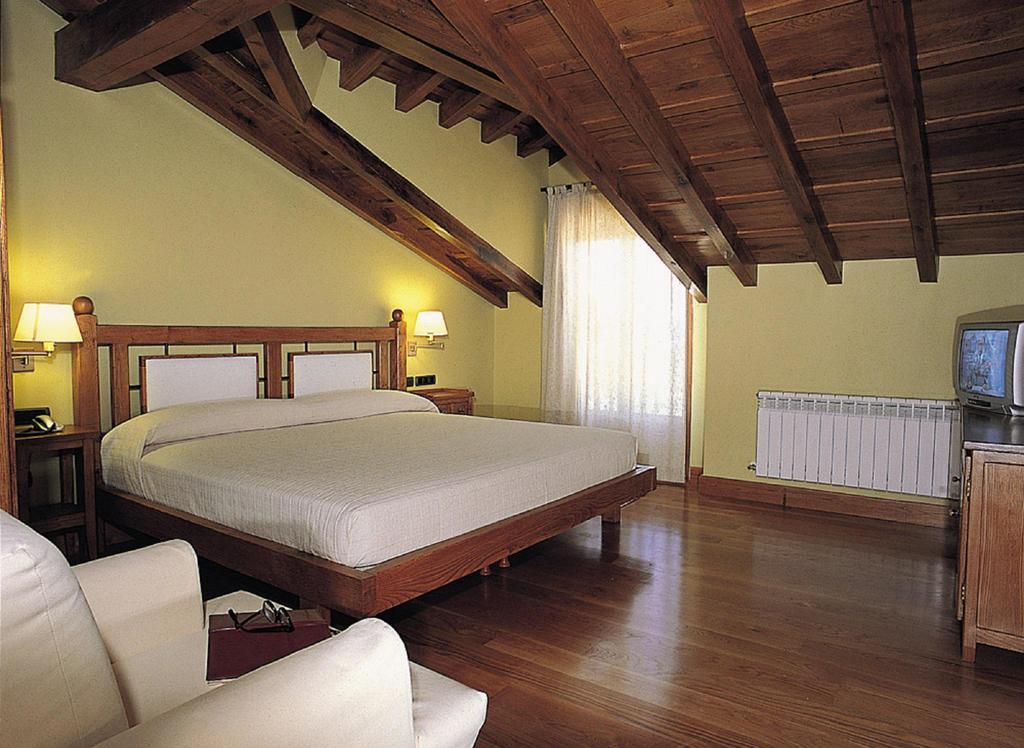 Hotel Don Silvio Colombres Szoba fotó