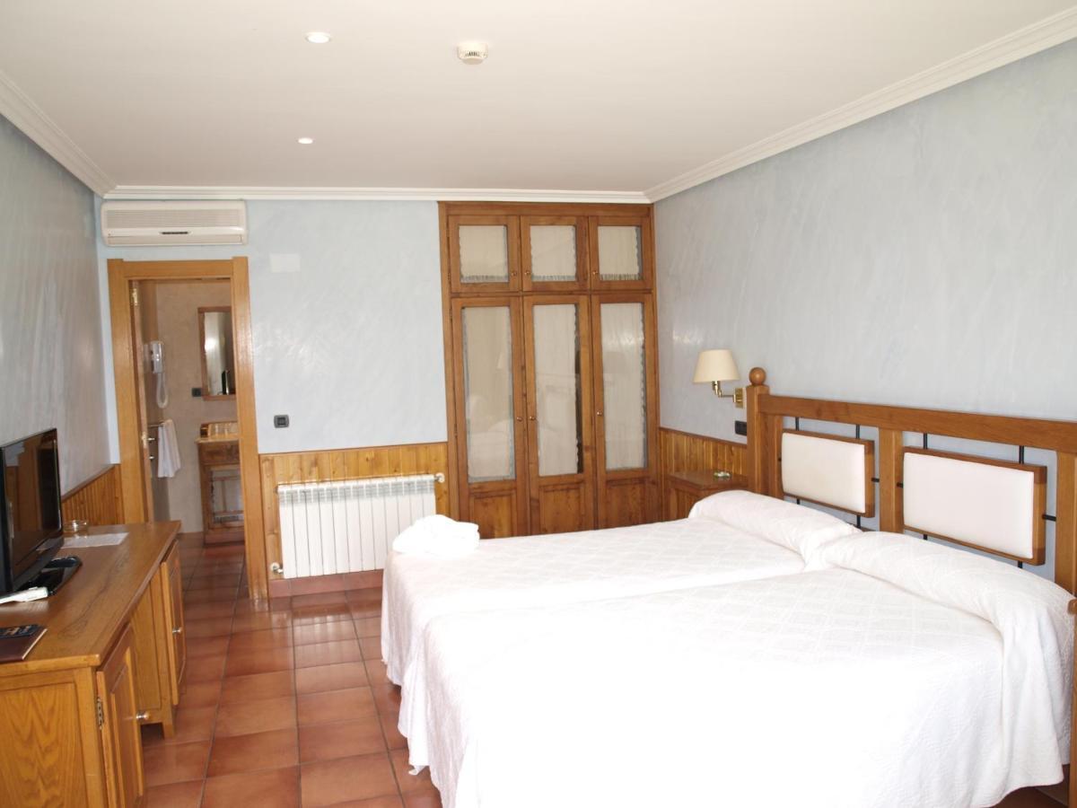 Hotel Don Silvio Colombres Szoba fotó